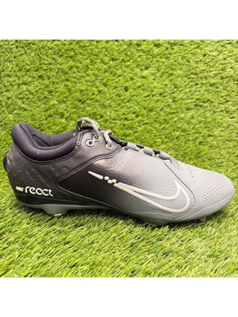 Nike Hyperdiamond 4 Elite Womens Size 9 Gray Black Outdoor Softball Cleats